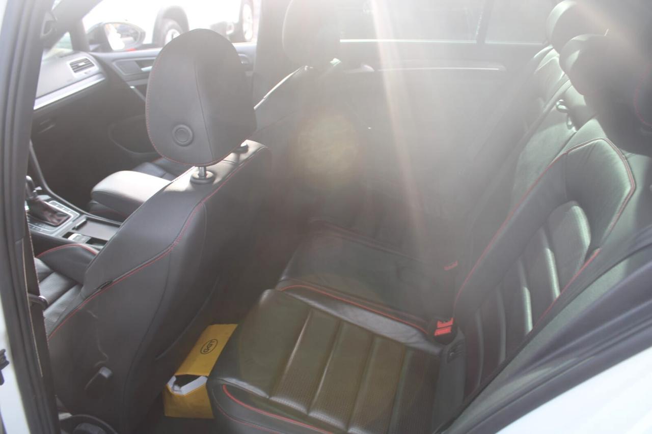 Volkswagen Golf GTI Tua A SOLI 299€ al mese Anticipo Zero