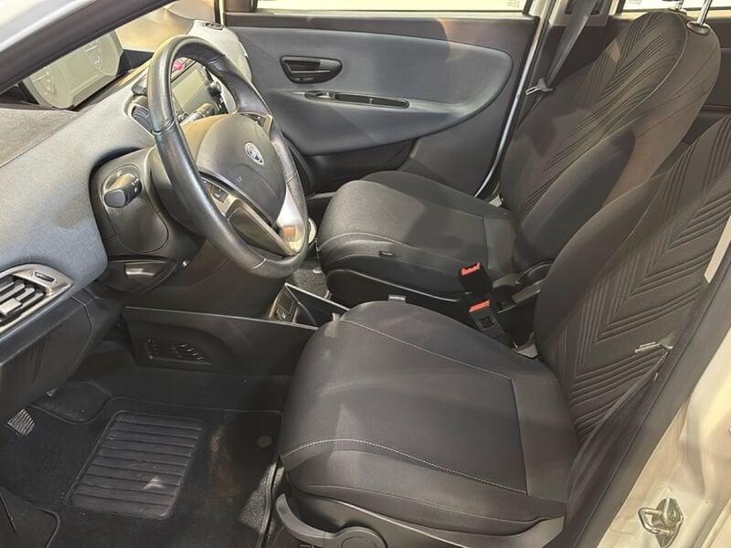 Lancia Ypsilon Ypsilon 1.0 FireFly 5 porte Hybrid Ecochic Gold