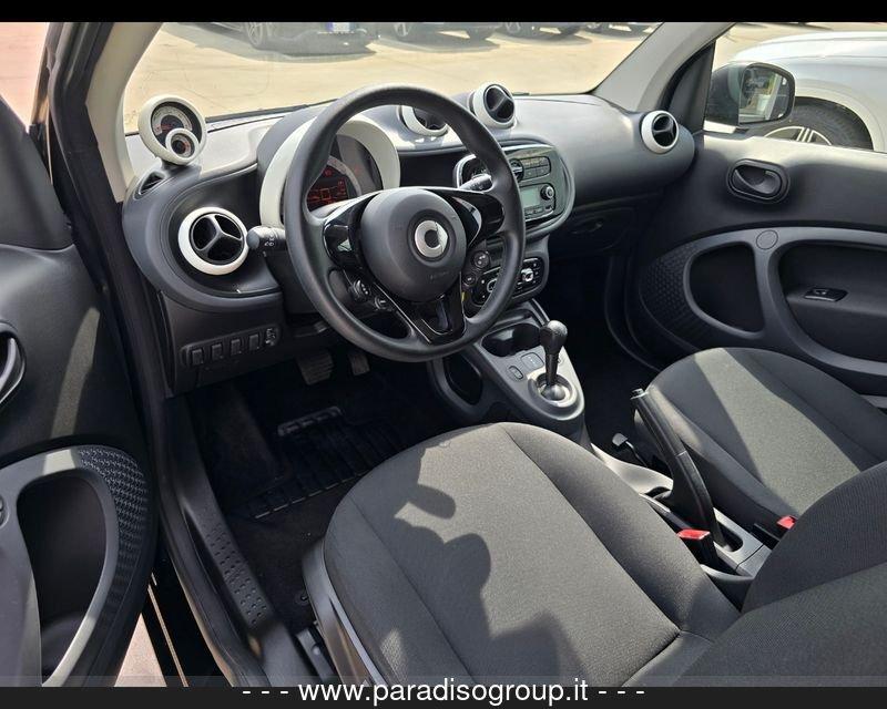 smart fortwo eqYOUNGSTER - 4,6kW | 55CV | 2019