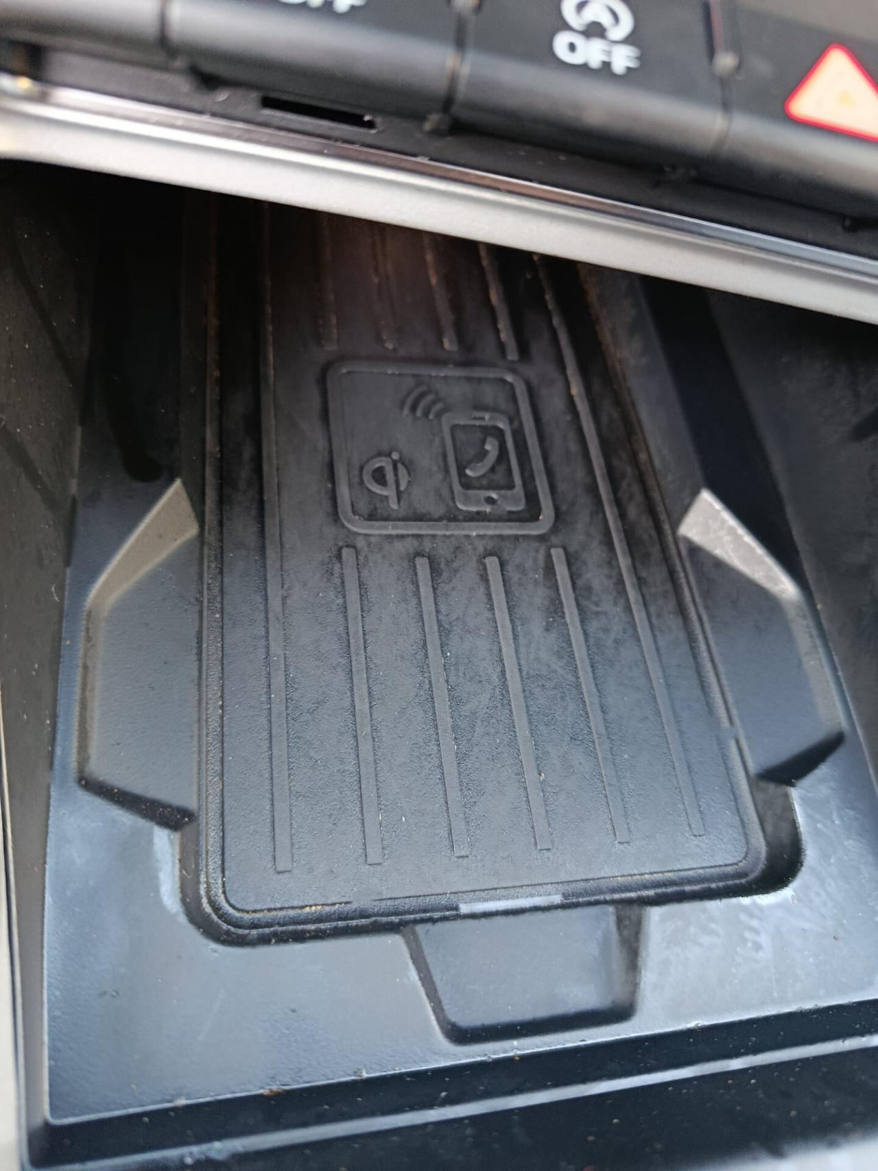 Audi Q3 SPB 40 TDI quattro S tronic Business Sport