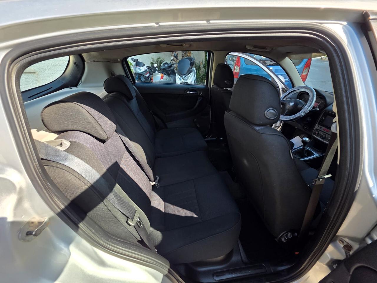 Alfa Romeo 147 1.9 JTD M-JET 16V 5 porte Prog.