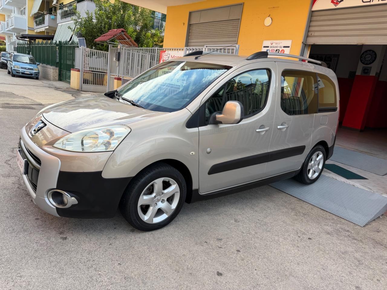 Peugeot Partner Tepee 1.6 HDi 90CV Outdoor