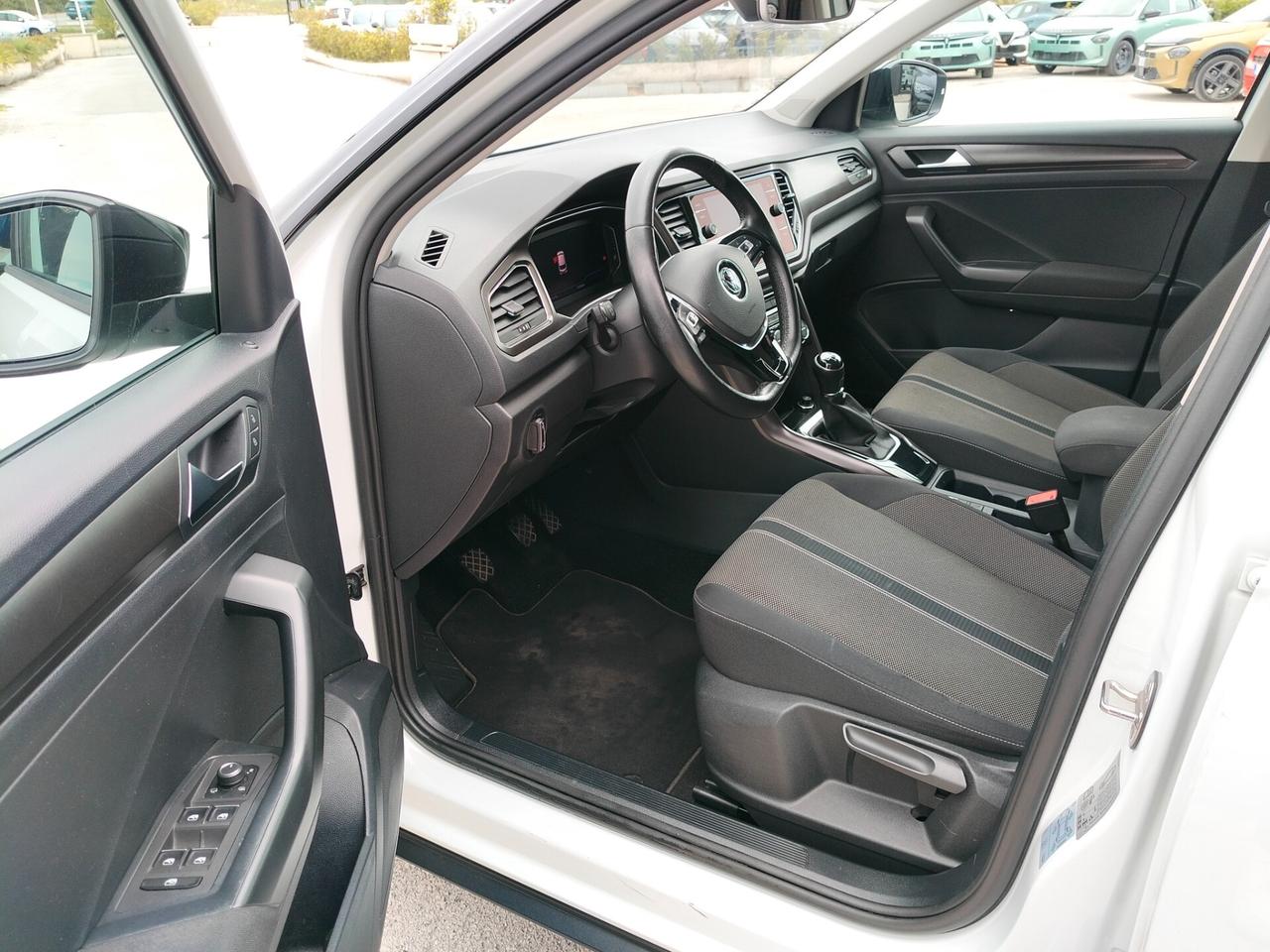 Volkswagen T-Roc 1.6 TDI SCR Business BlueMotion Technology