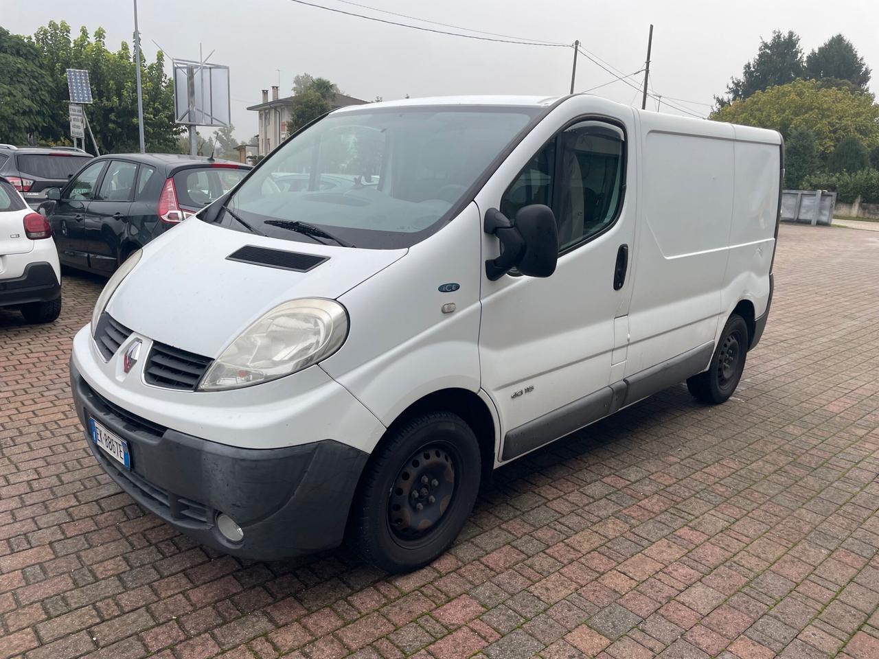 Renault Trafic T27 2.0 dCi/115 PC-TN Furgone