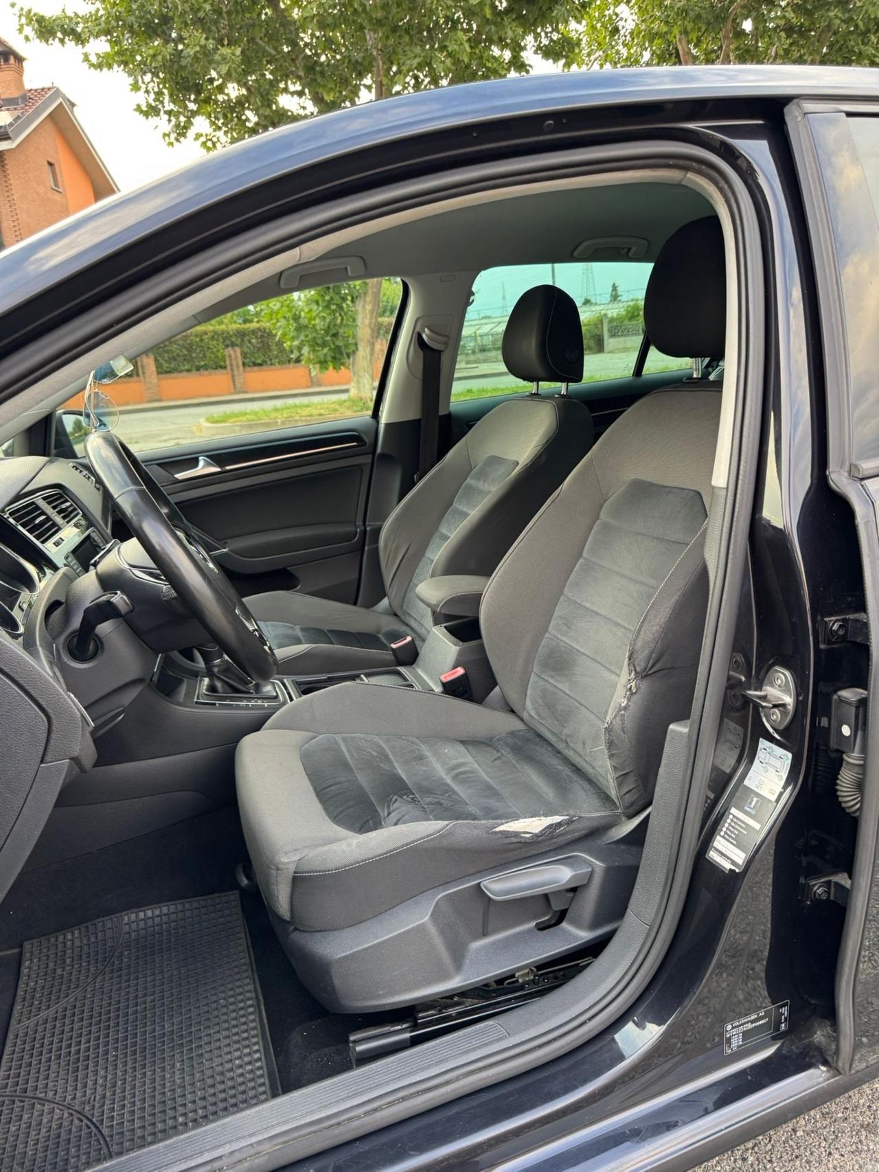 Volkswagen Golf Business 1.6 TDI DSG 5p. Highline BlueMotion Technology