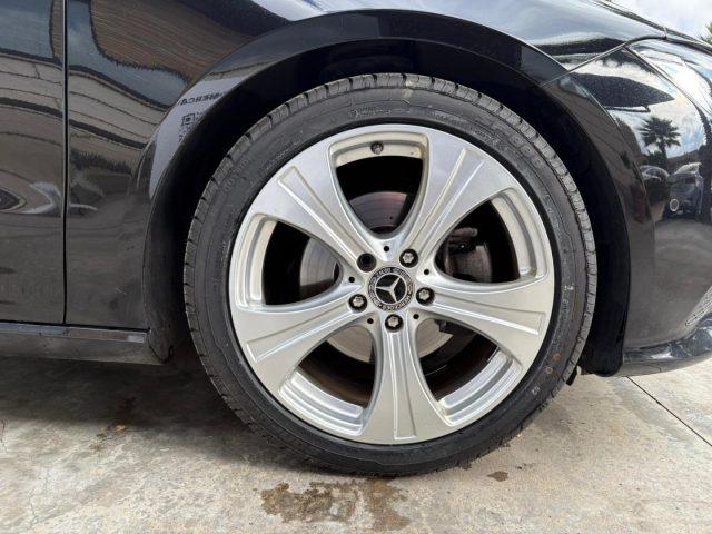 MERCEDES-BENZ CLA 180 d Automatic