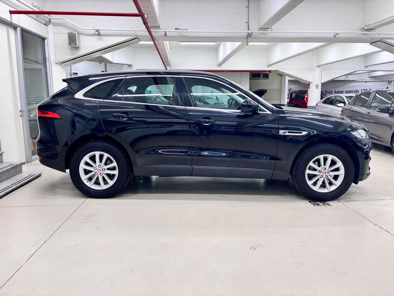 JAGUAR F-Pace - F-Pace 2.0d i4 Portfolio awd 180cv auto my19