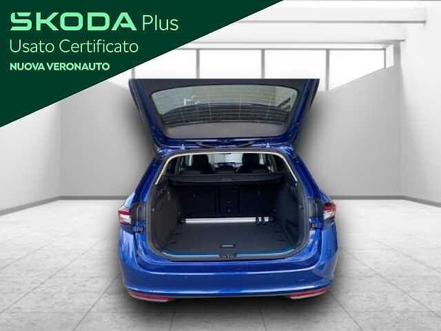 SKODA Superb 2.0 TDI DSG Wagon Style