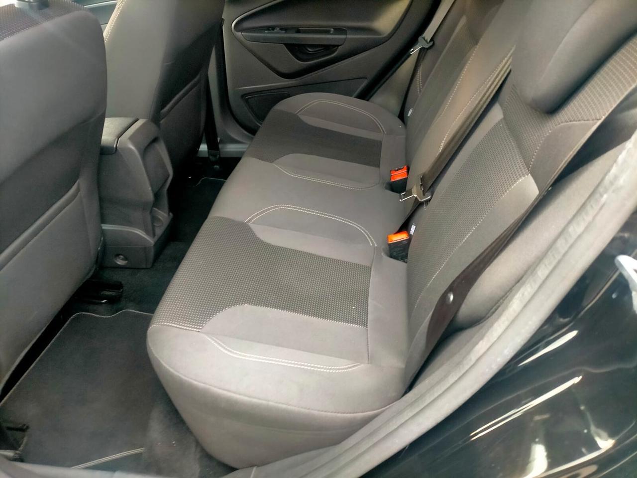 Ford Fiesta 1.4 5p. Bz.- GPL Titanium