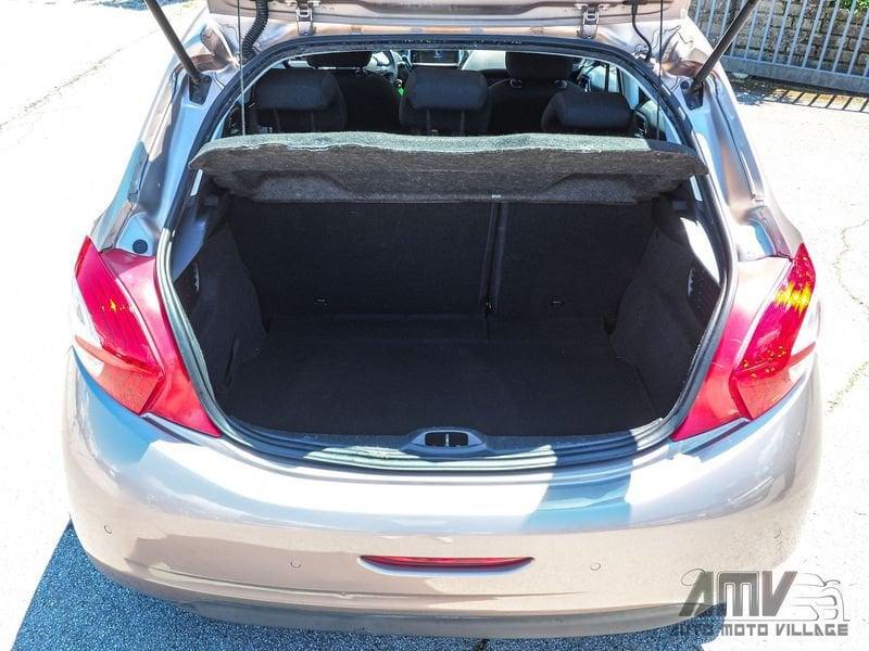 Peugeot 208 1.4 HDi 68 CV 5 porte Active