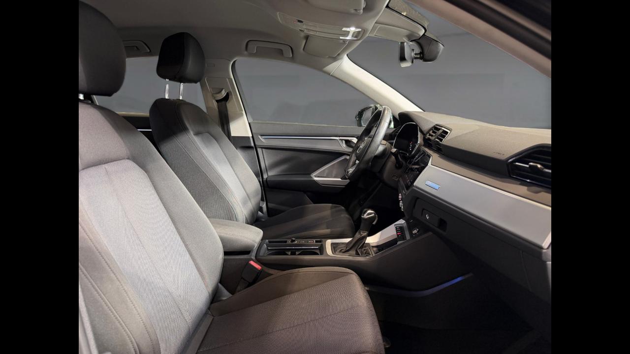 AUDI Q3 I 2019 Sportback - Q3 Sportback 35 2.0 tdi Business Plus