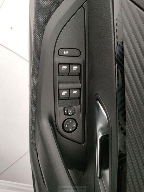Peugeot 2008 PureTech 100 Style