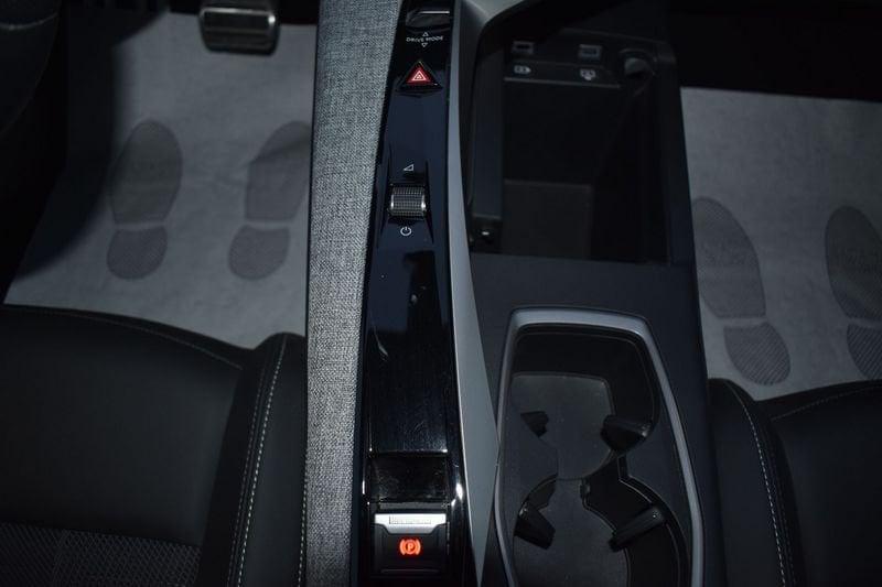 Peugeot 3008 Hybrid 145 Allure e-DCS 6