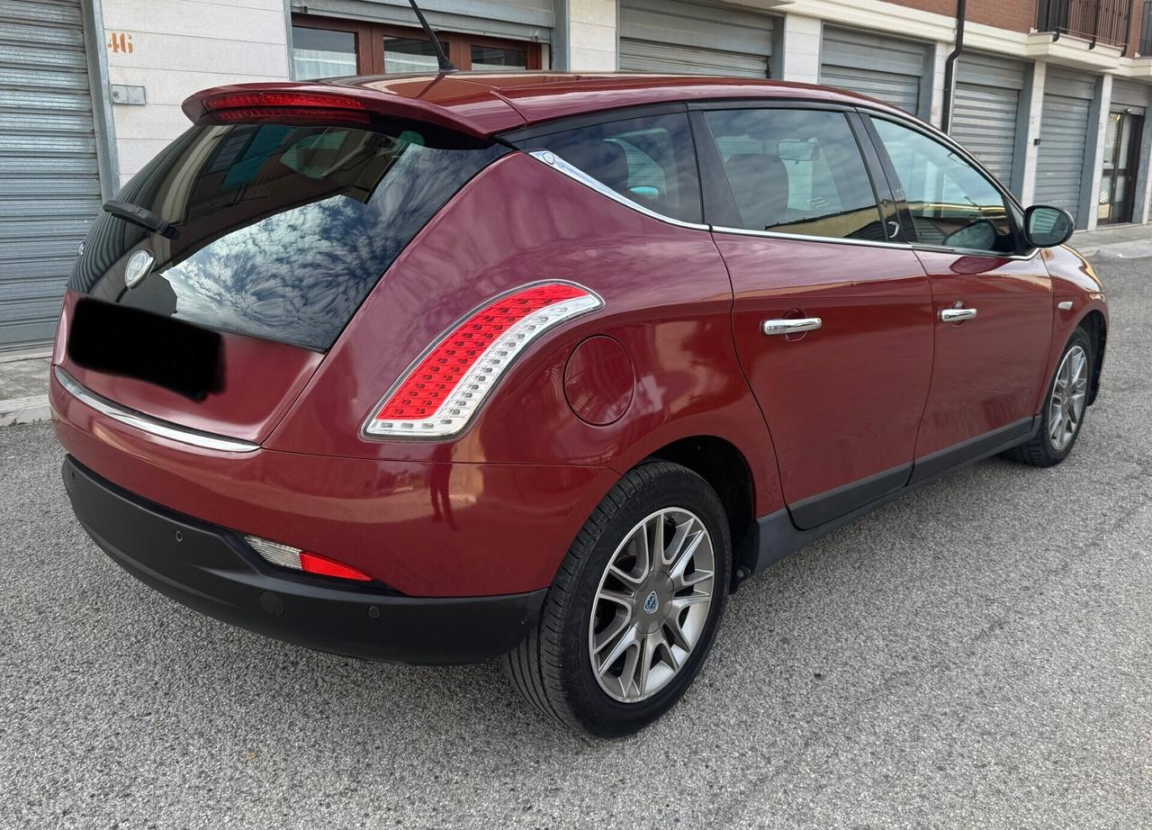 Lancia Delta 1.6 MJT DPF Gold