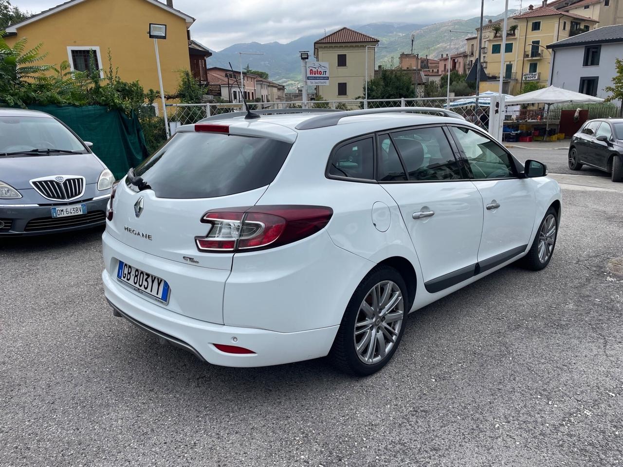 Renault Megane 1.5 dCi 110CV cambio automatico