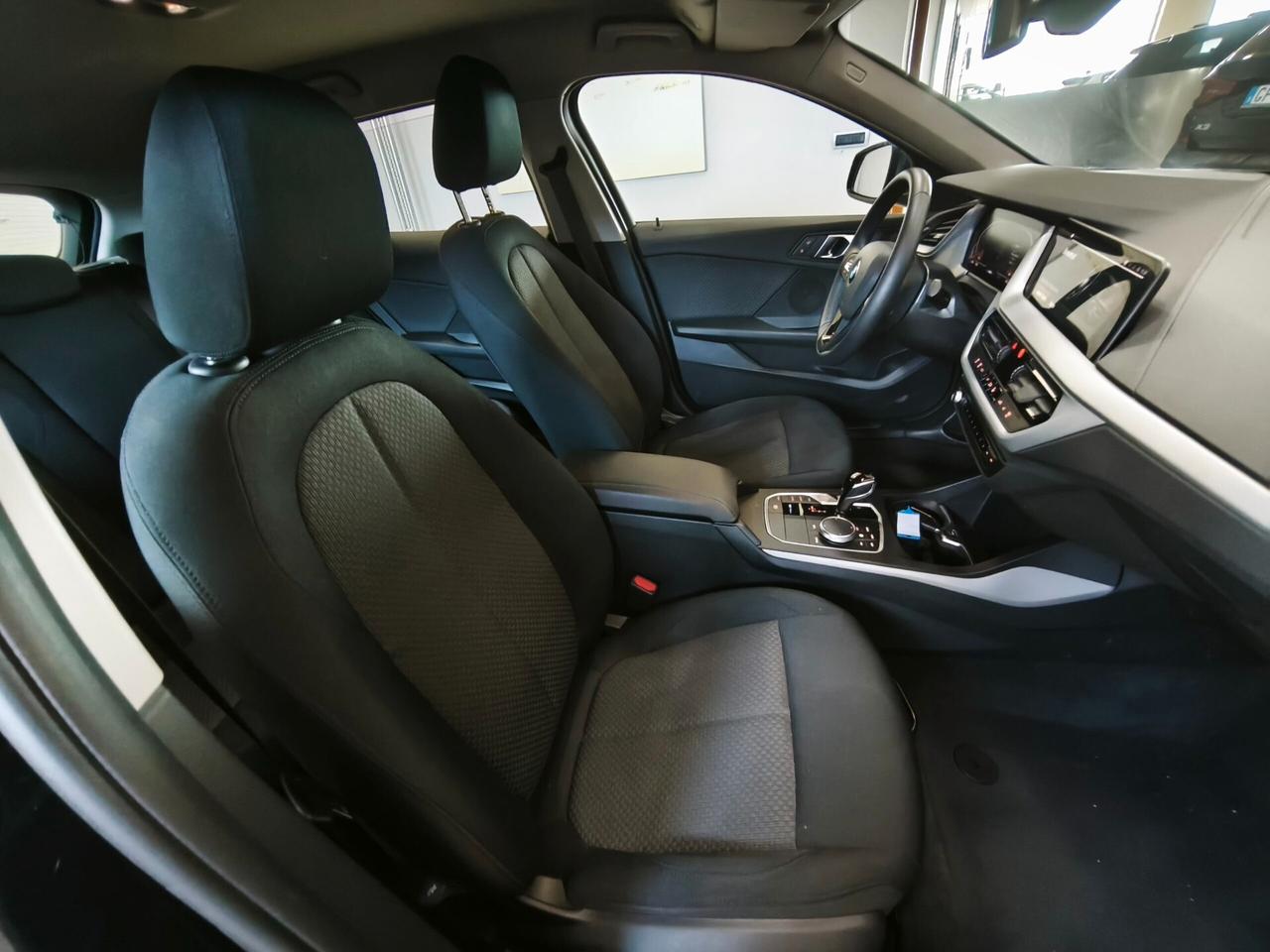 Bmw 116 116d 5p. Business Advantage Aut.