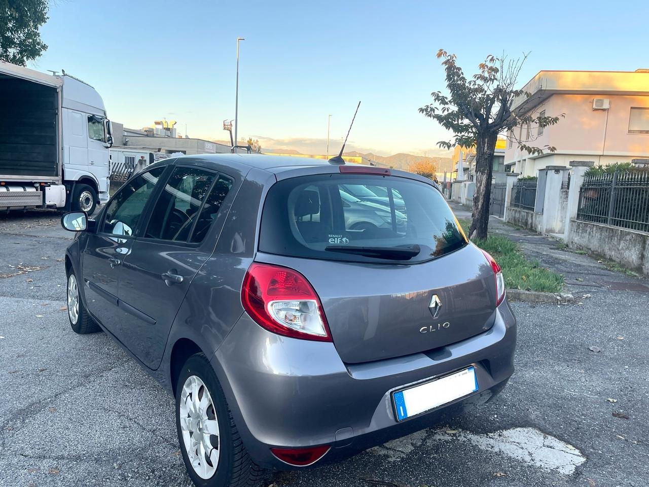 Renault Clio 1.5 dCi 75CV 5 porte Dynamique per Neopatentati