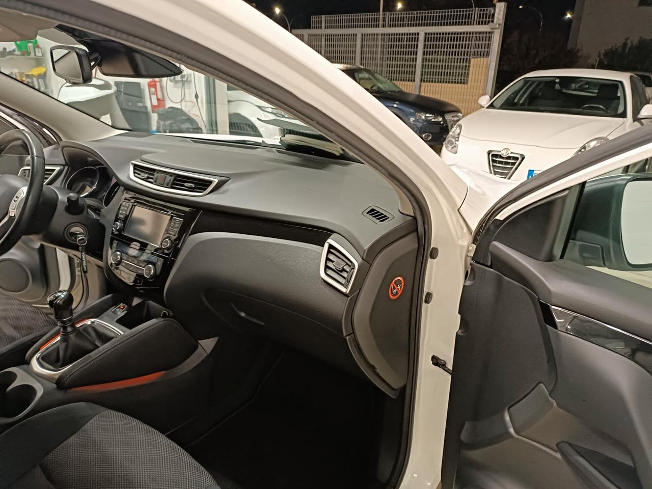 Nissan Qashqai 1.2 DIG-T Acenta