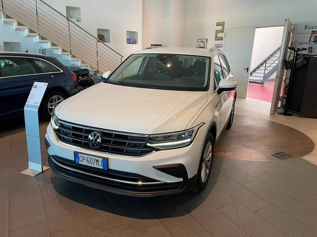 VOLKSWAGEN TIGUAN 2.0 TDI DSG ELEGANCE – 06/2023 – 90.000 KM