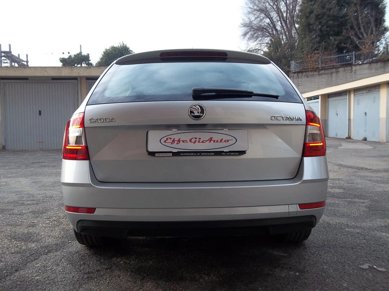 Skoda Octavia Wagon Style 1.6 TDI DSG Cambio automatico/Sequenziale Euro 6d-Temp