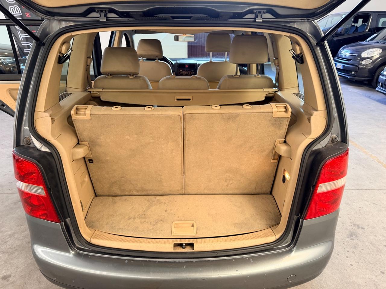 Volkswagen Touran 1.9 TDI 105CV DSG Trendline