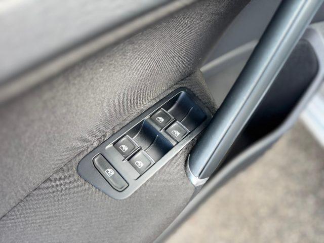 VOLKSWAGEN Golf 2.0 TDI 5P HIGHLINE BMT *UNIPROP*LED*