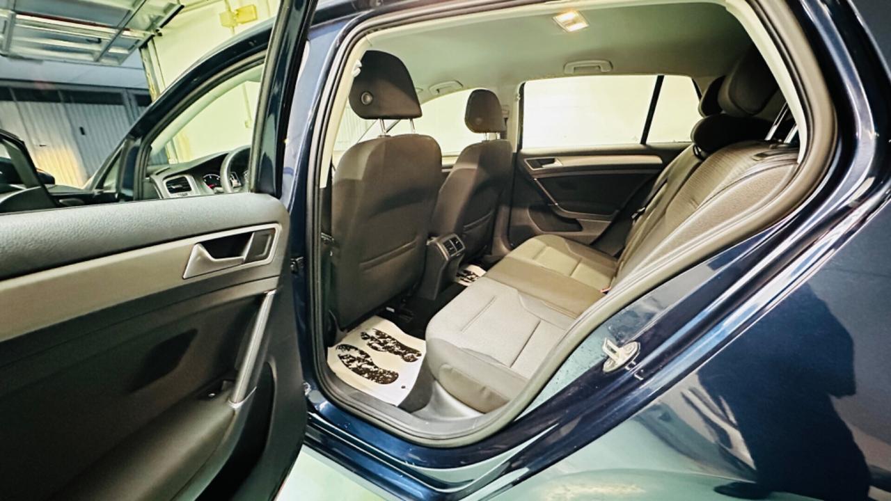 Volkswagen Golf 1.6 TDI 5p. Highline BlueMotion Technology