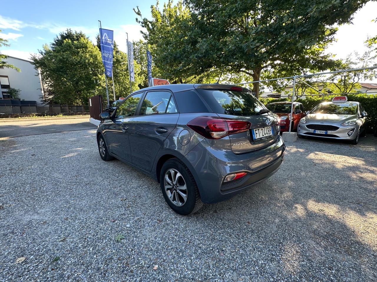Hyundai i20 1.2 5 porte Connectline