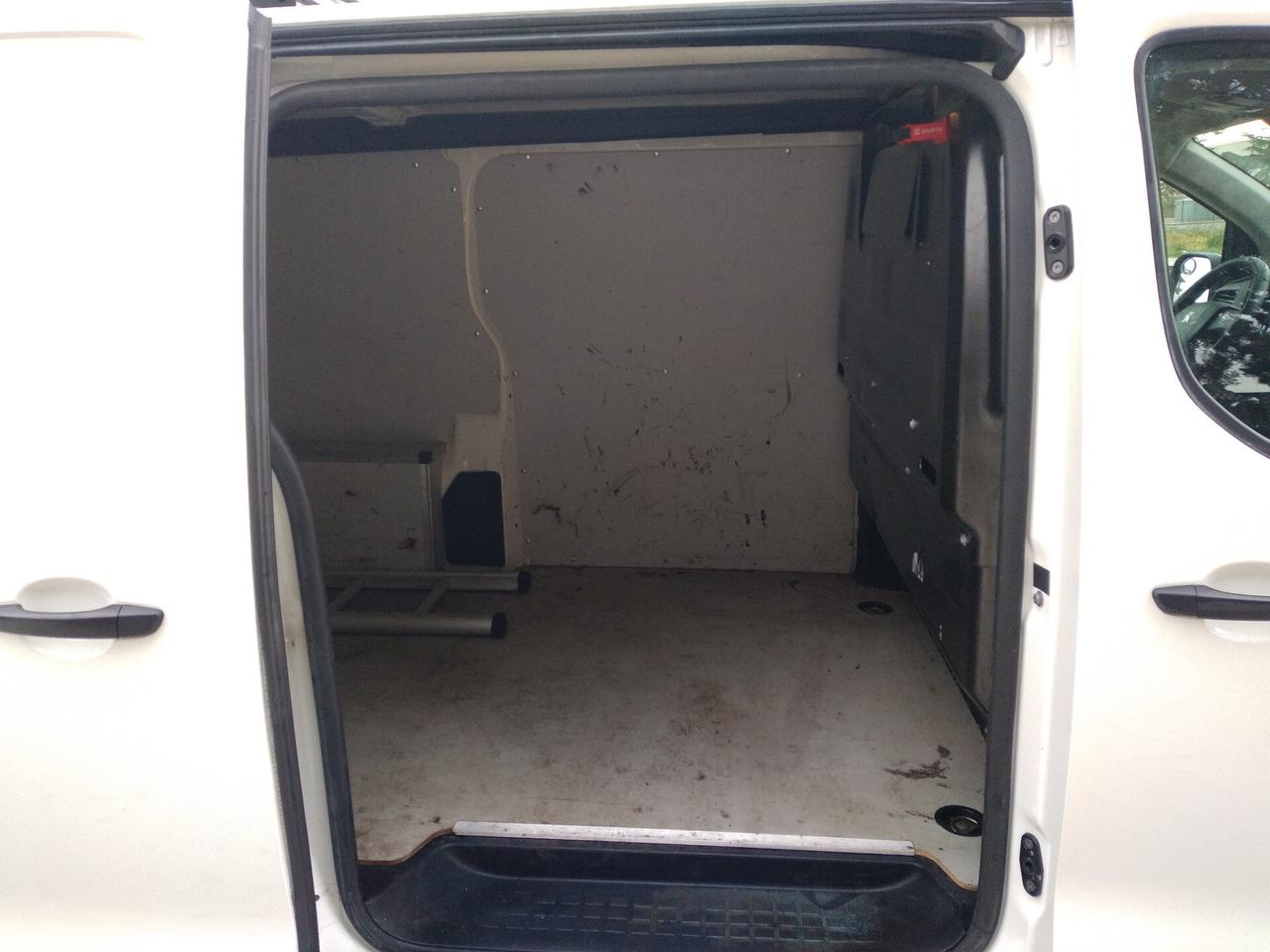 Peugeot Expert BlueHDi 100