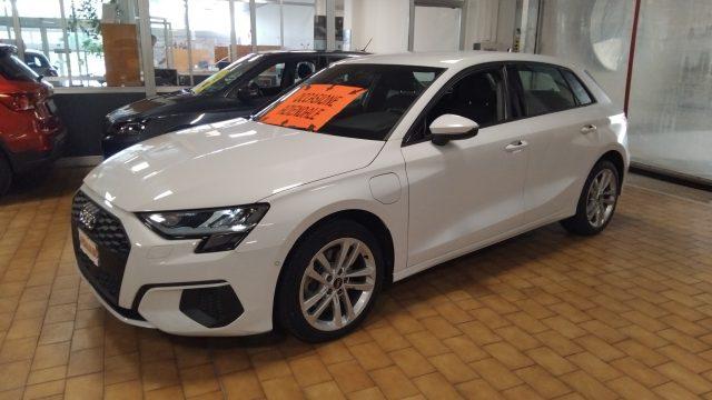 AUDI A3 SPORTBACK 40 TFSI e S tr. Business PLUG IN HYBRID