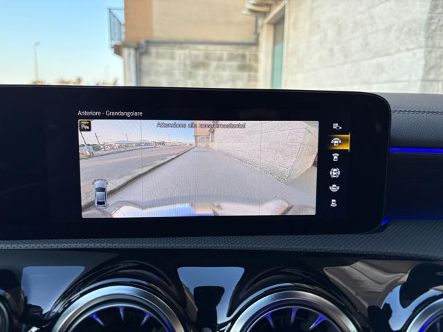 MERCEDES-BENZ A 220 d Automatic Premium Sedan TETTO-PACK NIGHT