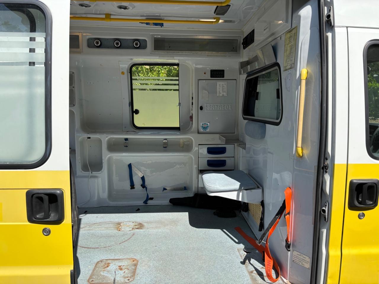 Fiat Ducato 15 2.8 JTD VETRATO