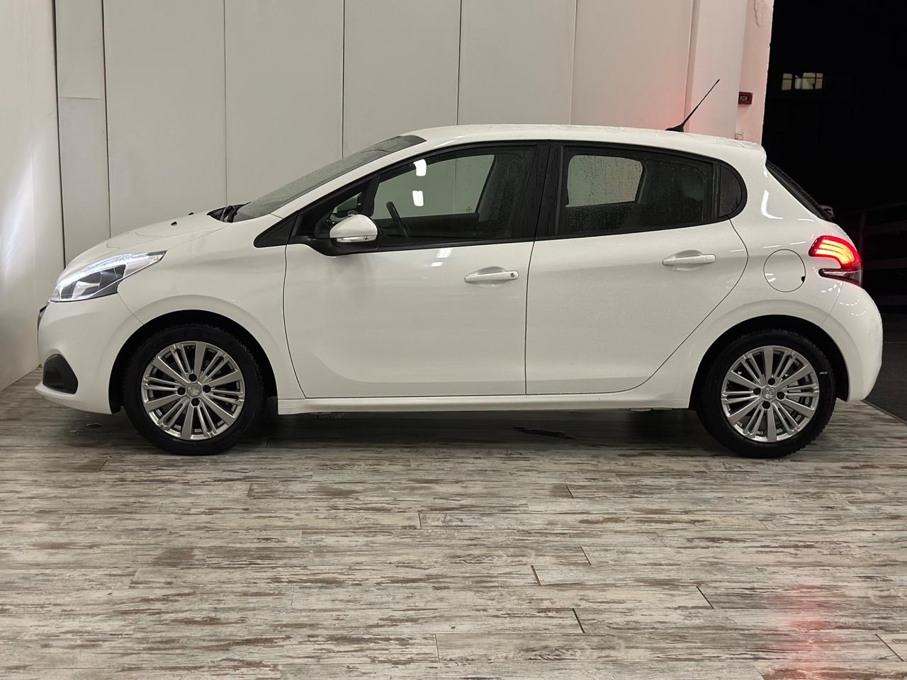 Peugeot 208 1.2 Benzina 5 porte Allure