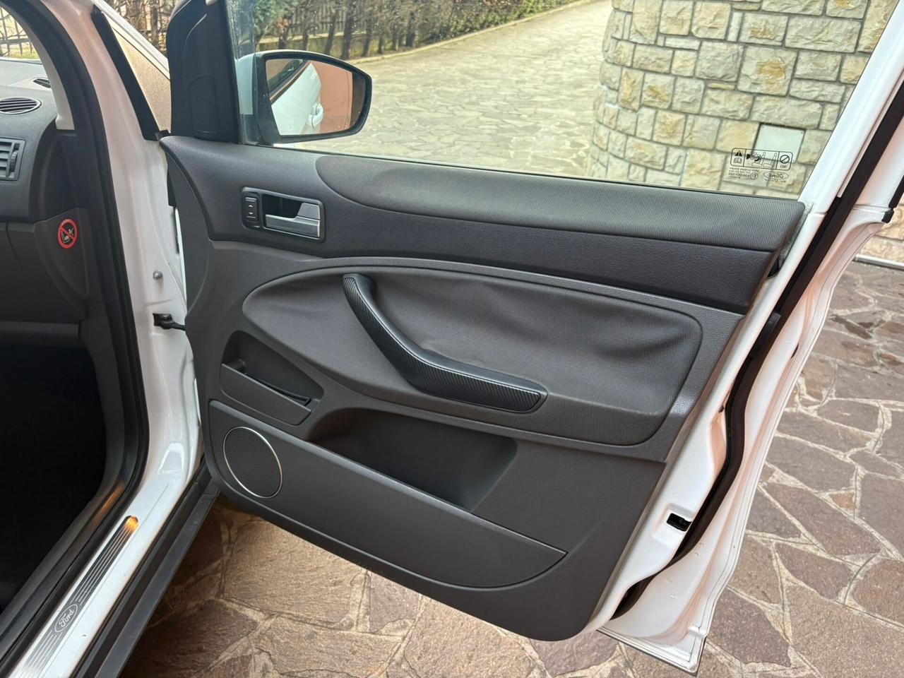 Ford Kuga 2.0 TDCi 140 CV 2WD Titanium DPF