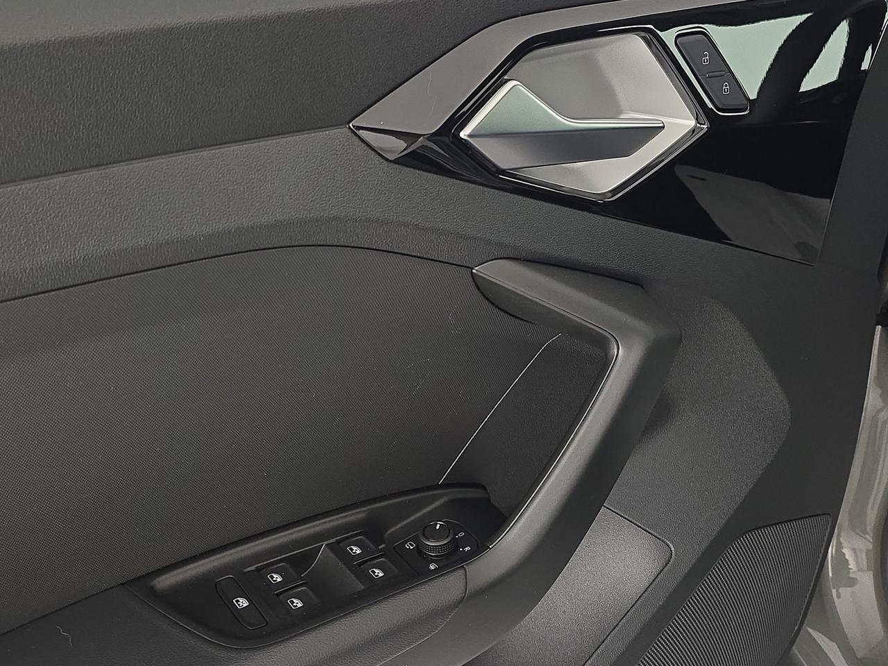 Audi A1 allstreet 30 1.0 tfsi business 116cv s tronic