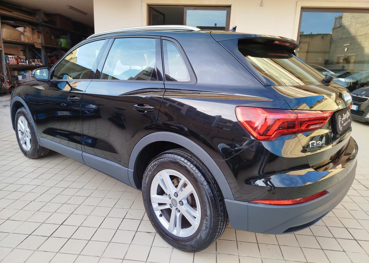 Audi Q3 40 TDI quattro S tronic Business Advanced