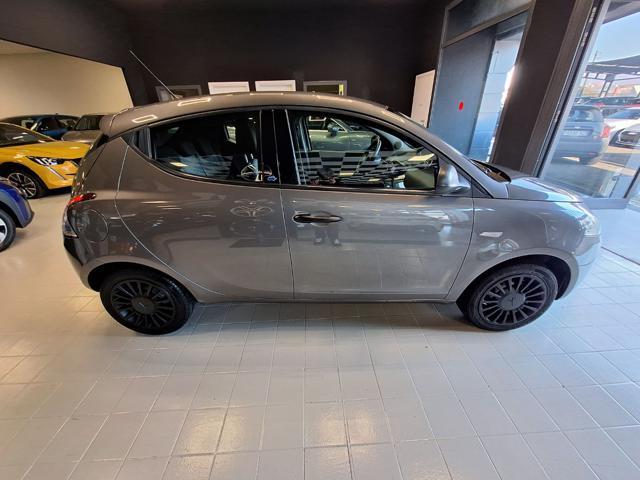 LANCIA Ypsilon 1.2 69 CV 5 porte S&S Gold