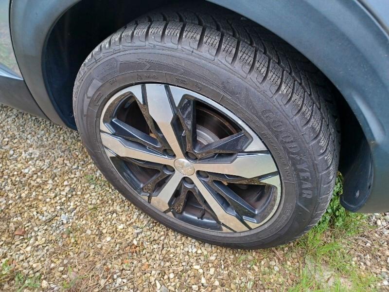 Peugeot 3008 BlueHDi 130 EAT8 TETTO APRIBILE