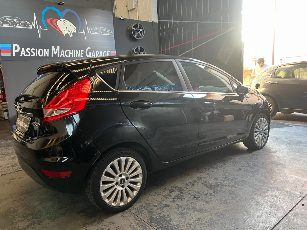 Ford Fiesta 1.4 5 porte Bz.- GPL Titanium