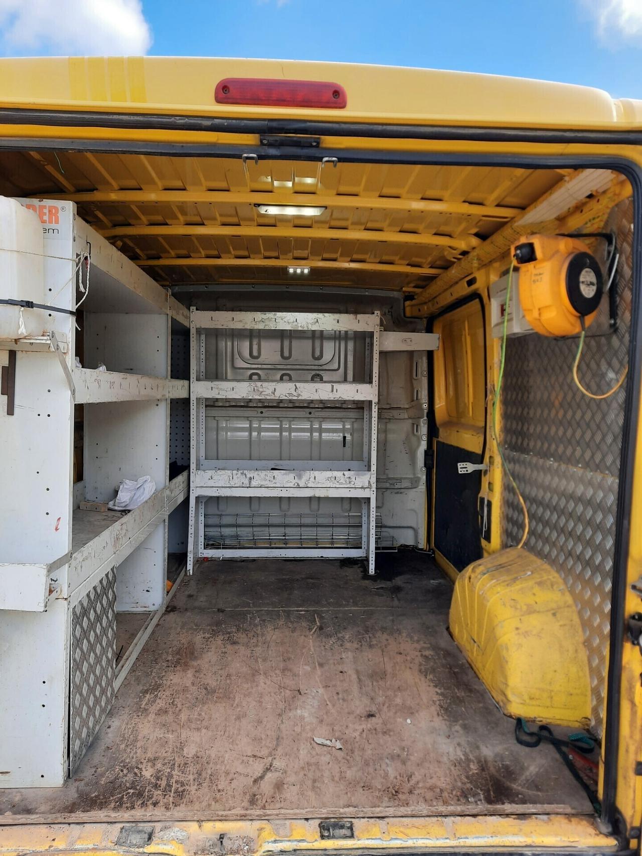 Fiat Ducato 30 2.3 MJT 130CV PR.IVATO PC-TN Furgone