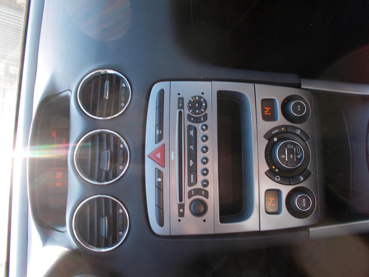Peugeot 308 1.6 HDi 90CV 5p. Tecno