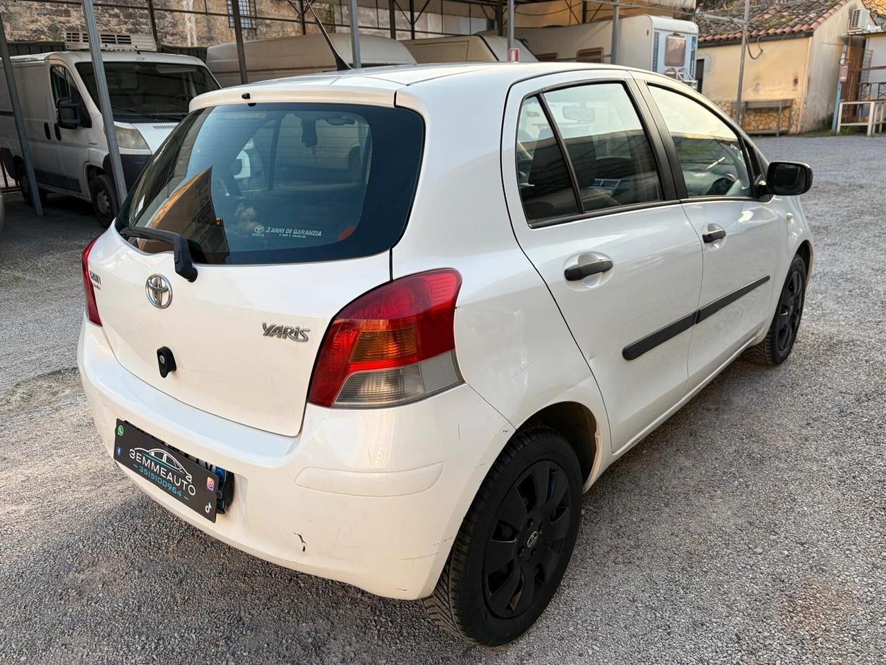 Toyota Yaris 1.0 69Cv 5 porte 12 MESI DI GARANZIA