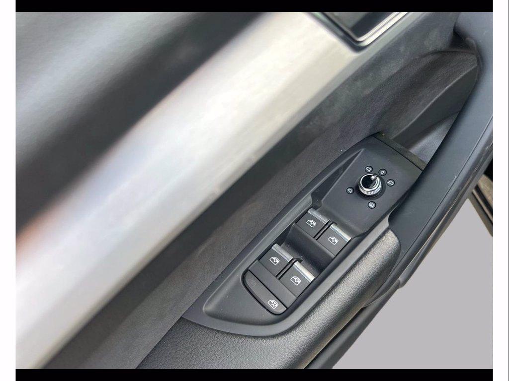 AUDI Q5 sportback 40 2.0 tdi mhev 12v s line plus quattro s-tronic del 2025