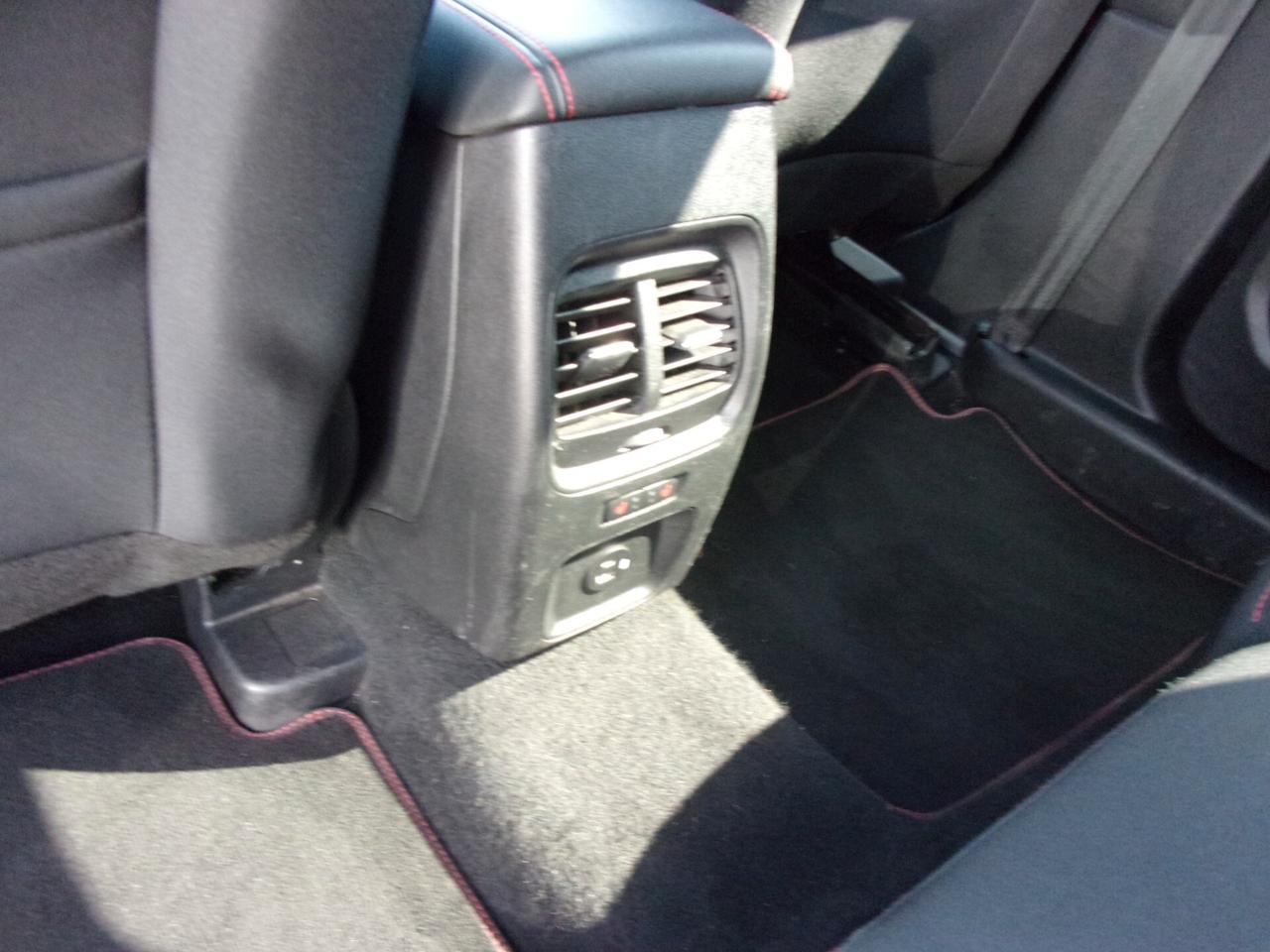 Ford Kuga 2.5 Plug In Hybrid 225 CV CVT 2WD ST-Line X Design