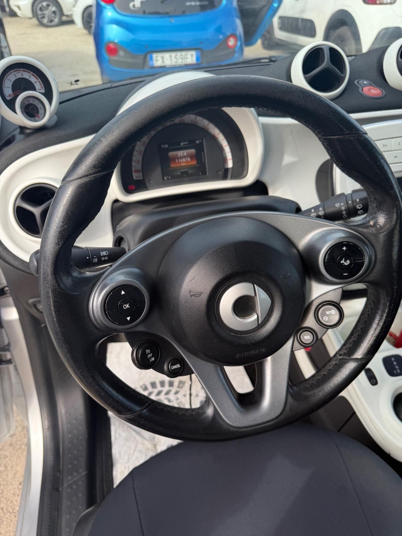 Smart ForFour 60 1.0 Black Passion