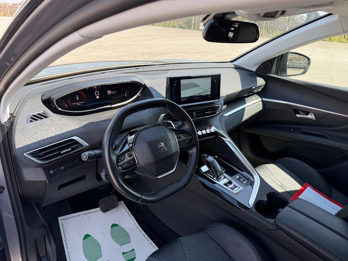 PEUGEOT - 3008 - BlueHDi 130 EAT8 S&S Allure