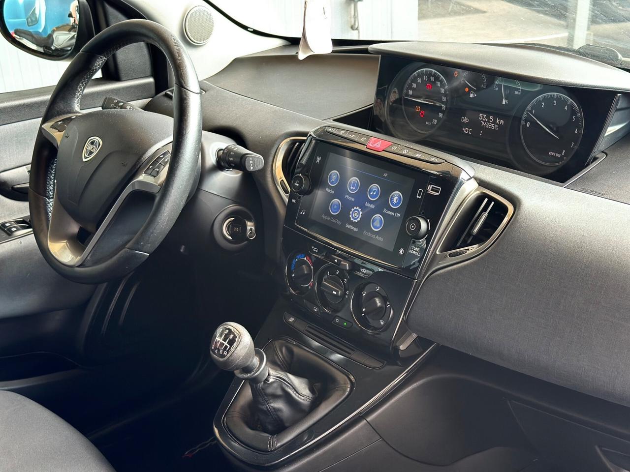Lancia Ypsilon 1.0 FireFly 5 porte S&S Hybrid Silver