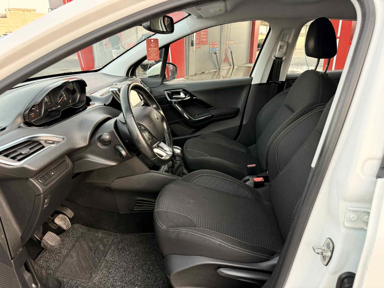 Peugeot 208 1.5 HDi 102 CV Stop&Start 5 porte Allure/OK NEOPATENTATI