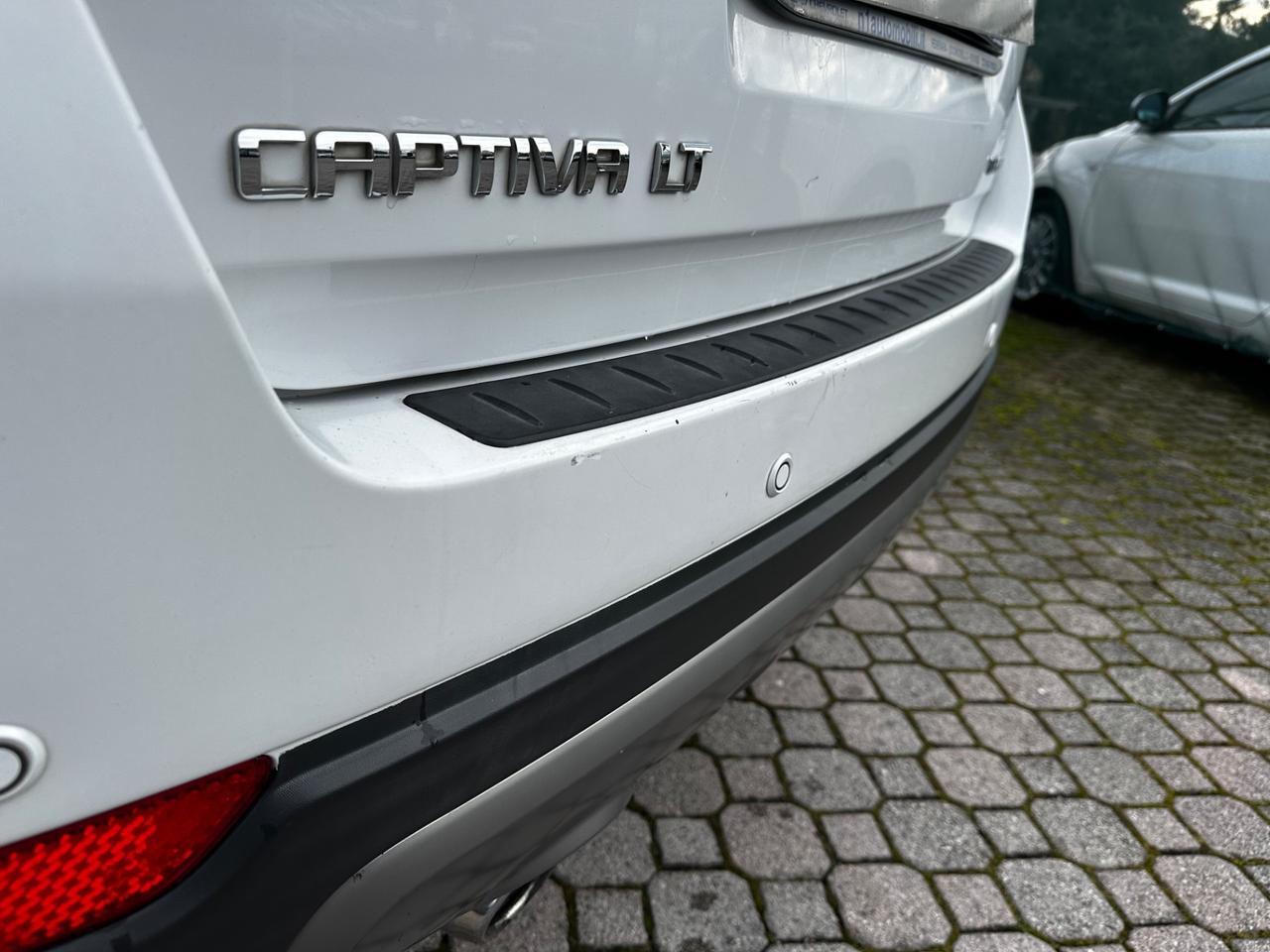 Chevrolet Captiva 2.0 VCDi LTZ 7 POSTI