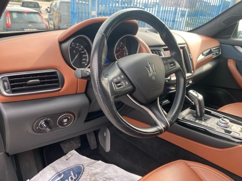 Maserati Levante V6 430 CV S Granlusso